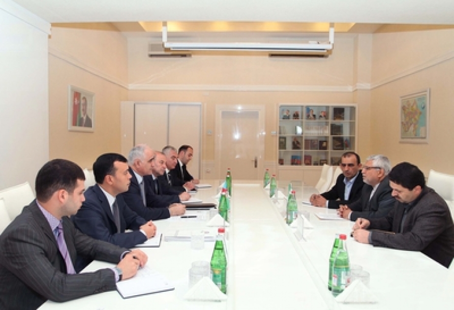 Möglichkeiten für den weiteren Ausbau der Kooperation zwischen Aserbaidschan und dem Iran in verschiedenen Bereichen der Wirtschaft diskutiert