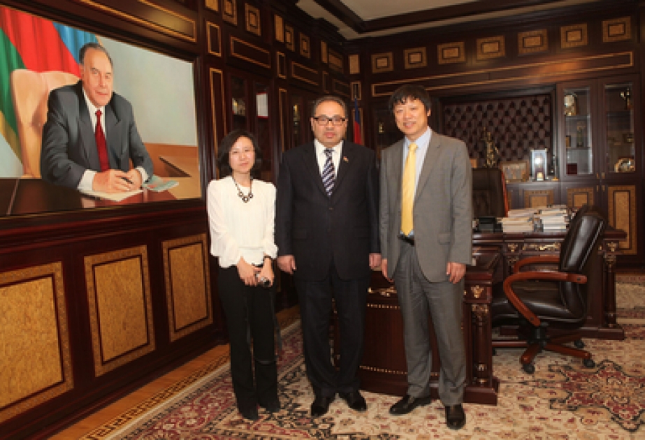 Chinese delegation visits Baku State University