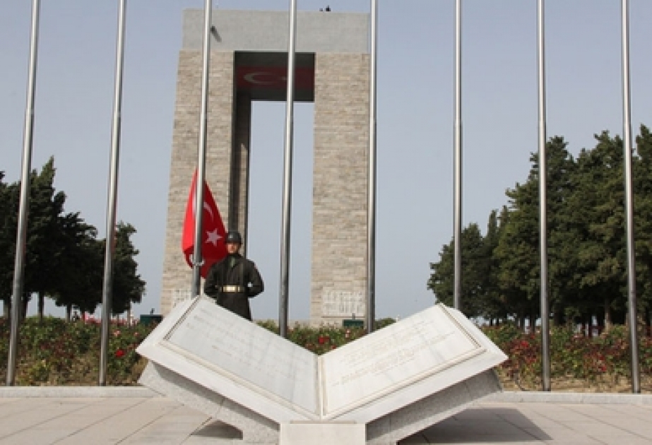 Azerbaijani Defense Minister attends events commemorating Canakkale battle anniversary