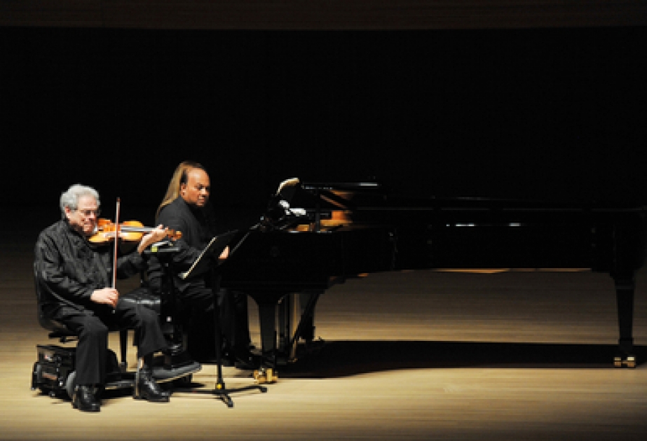World famous violinist Itzhak Perlman performs at Heydar Aliyev Center
