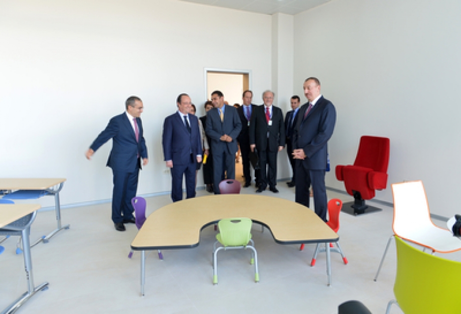 الرئيسان الأذربيجاني والفرنسي يتفقدان الظروف المهيأة في المدرسة الفرنسية بباكو