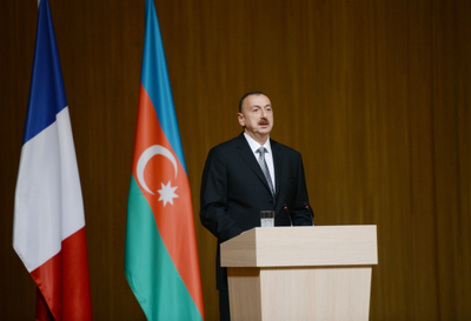 伊利哈姆•阿利耶夫总统和弗朗索瓦•奥朗德总统出席阿塞拜疆-法国商业论坛