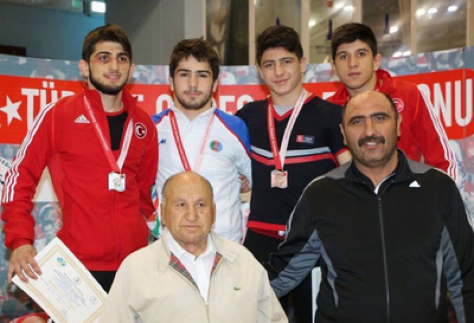 مصارعون أذربيجانيون يفوزون بتسع ميداليات في مسابقة الأبطال الدولية بإزمير