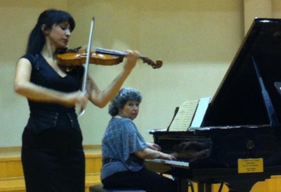 Təl-Əviv Universitetində Bakı Musiqi Akademiyasının məzunu Səbinə Quliyevanın solo konserti olmuşdur