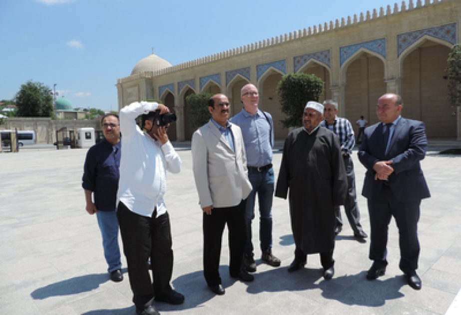 Participants of NACO Baku meeting view Juma Mosque and Astrophysical Observatory in Shamakhi VIDEO