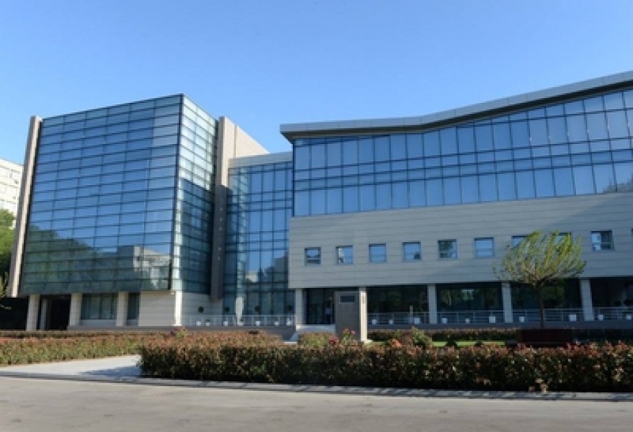 阿塞拜疆国家科学院中央图书馆信息资源中心与阿塞拜疆外交大学交流经验