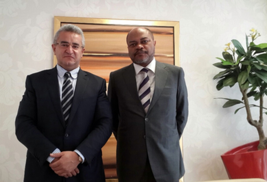 السفير الأذربيجاني في أنغولا يجري العديد من اللقاءات في العاصمة الأنغولية