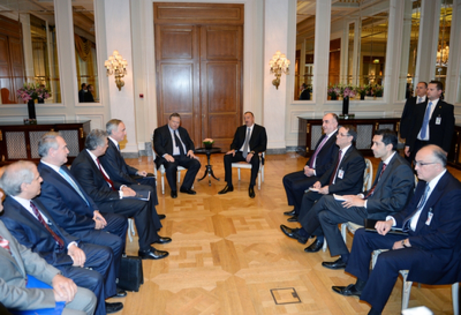 Le président azerbaïdjanais Ilham Aliyev s’est entretenu avec le Vice-Premier ministre et ministre des Affaires étrangères de la Grèce, Evangelos Venizelos VIDEO