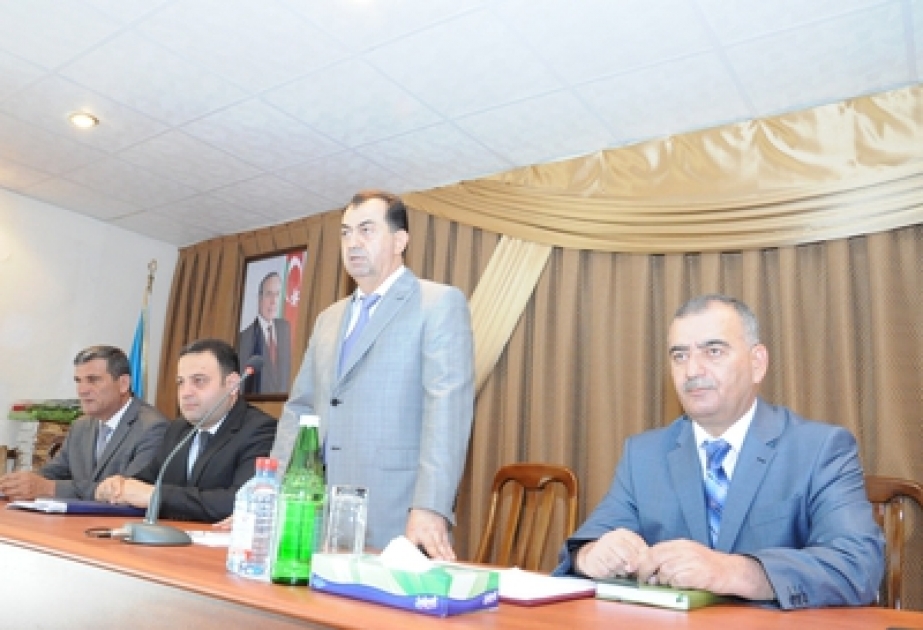 Hazırda Lənkəran rayonunda müxtəlif sahələrdə 355 nəfər dövlət qulluqçusu çalışır