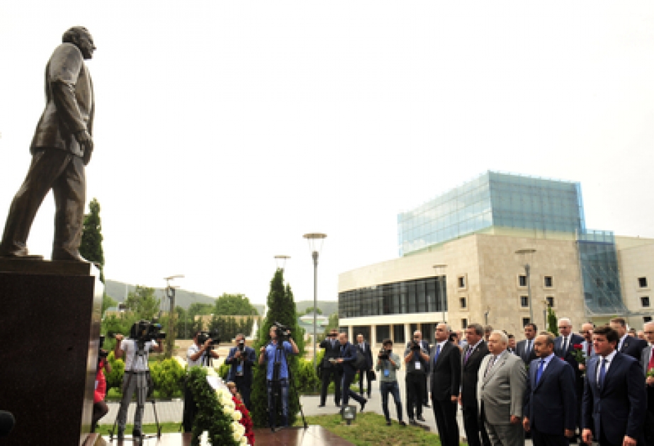 Aserbaidschanisch-russisches interregionales Forum in Gabala
