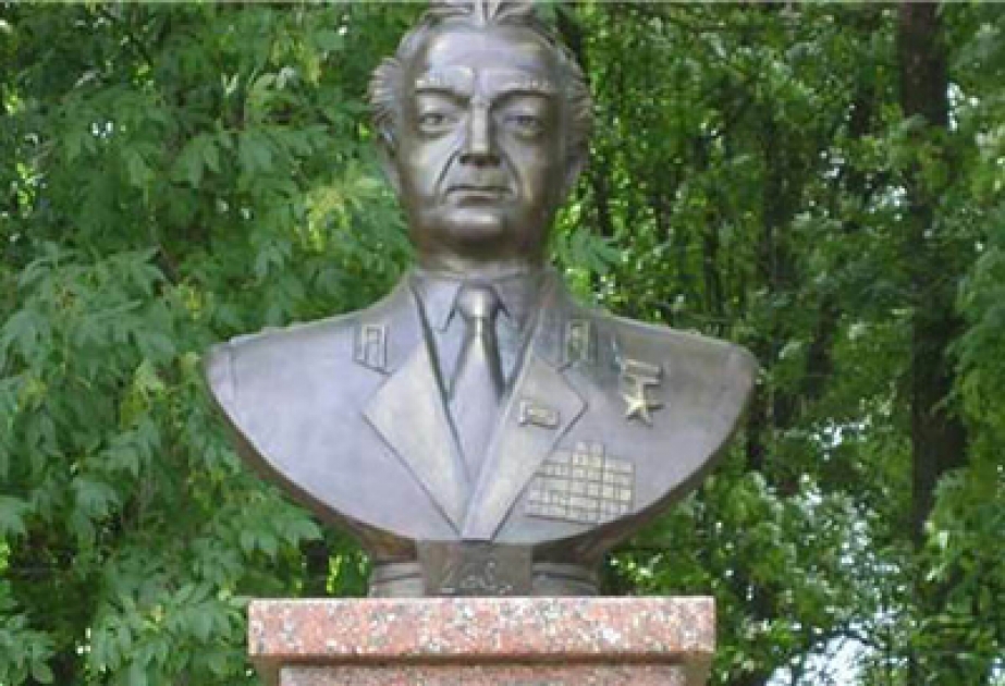 Sumqayıt ilə qardaşlaşmış Mogilyov şəhərinin faşizmdən azad edilməsinin 70 illiyi münasibətilə keçirilən tədbirlərdə azərbaycanlı Sovet İttifaqı Qəhrəmanı ehtiramla yad olunmuşdur