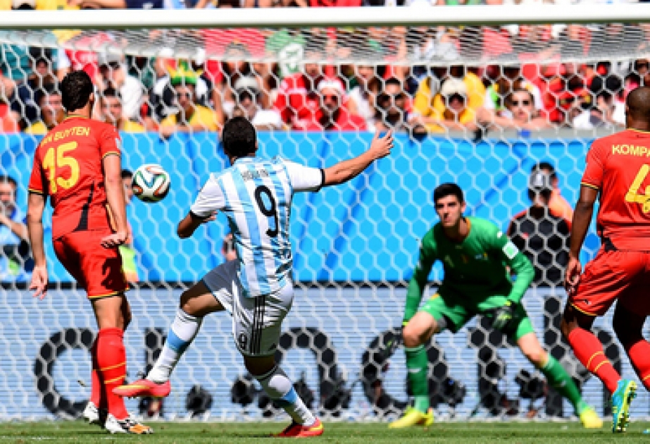 Argentina millisi futbol üzrə dünya çempionatının yarımfinal mərhələsinə vəsiqə qazanmışdır VİDEO