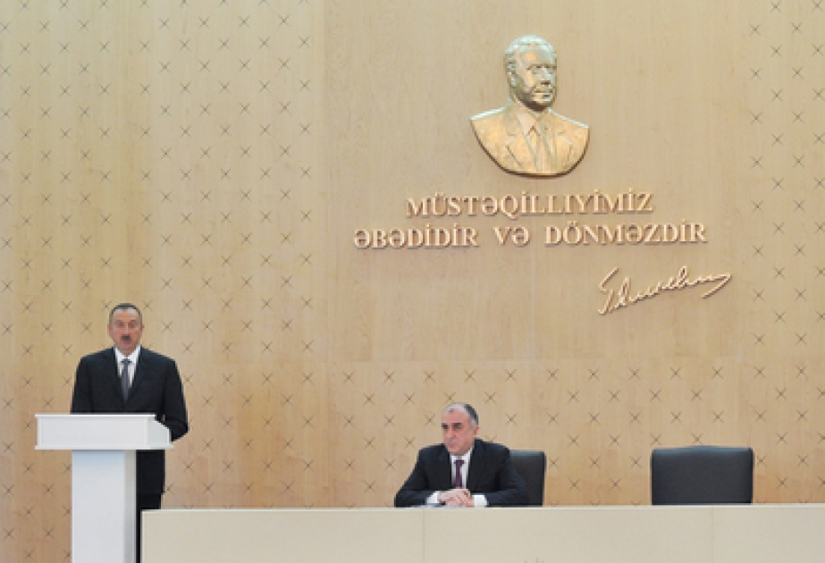 Azərbaycanın diplomatik xidmət orqanları rəhbərlərinin beşinci müşavirəsi keçirilmişdir Prezident İlham Əliyev müşavirədə iştirak etmiş və nitq söyləmişdir VİDEO