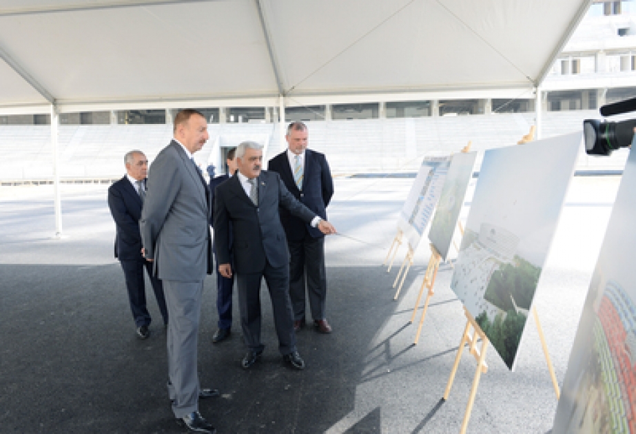 Le président Ilham Aliyev s’est rendu au chantier du Stade Olympique à Bakou, du lac Böyukchor et de la route du Stade Olympique afin de constater l’avancement des travaux VIDEO