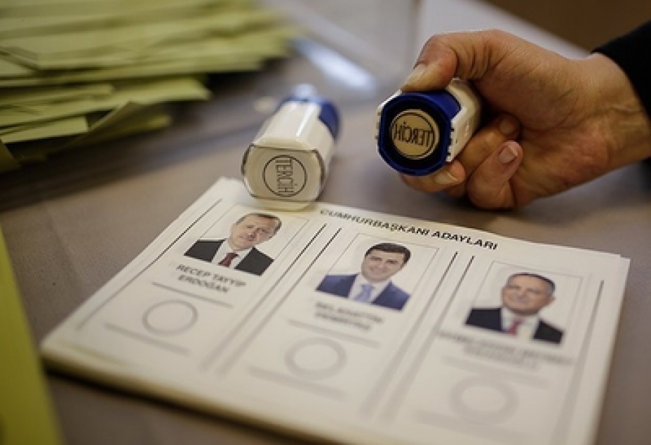 Turkey votes in landmark presidential election