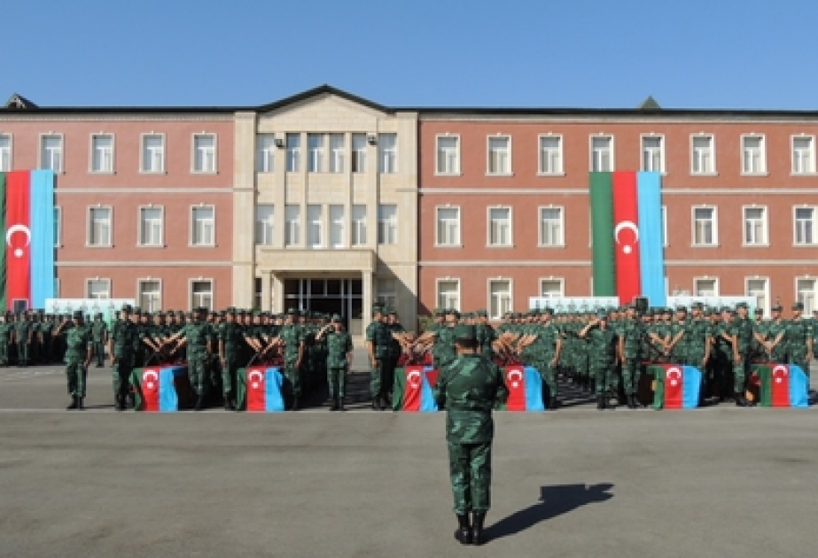 Молодые солдаты принесли присягу на верность Родине