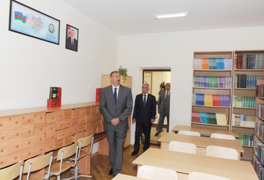 Le président Ilham Aliyev a visité le nouveau bâtiment de l’école secondaire № 121 dans le bourg de Bina VIDEO