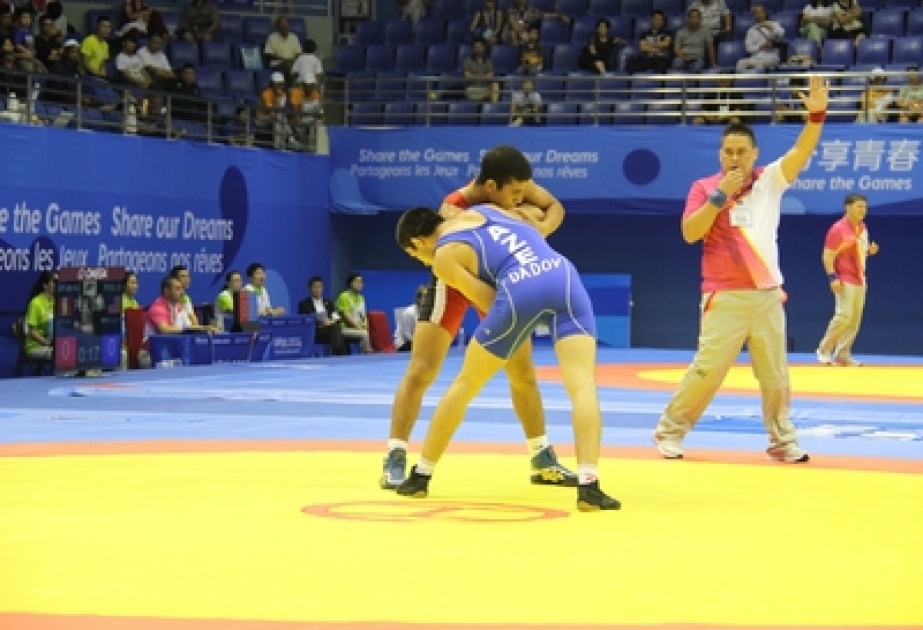Le lutteur azerbaïdjanais Islambek Dadov en finale des Jeux Olympiques d’été de Nanjing 2014