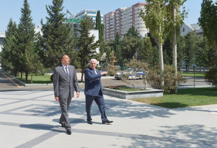 Prezident İlham Əliyev Bakının Xətai Rayon İcra Hakimiyyətinin binasında aparılan yenidənqurma işləri ilə tanış olub VİDEO