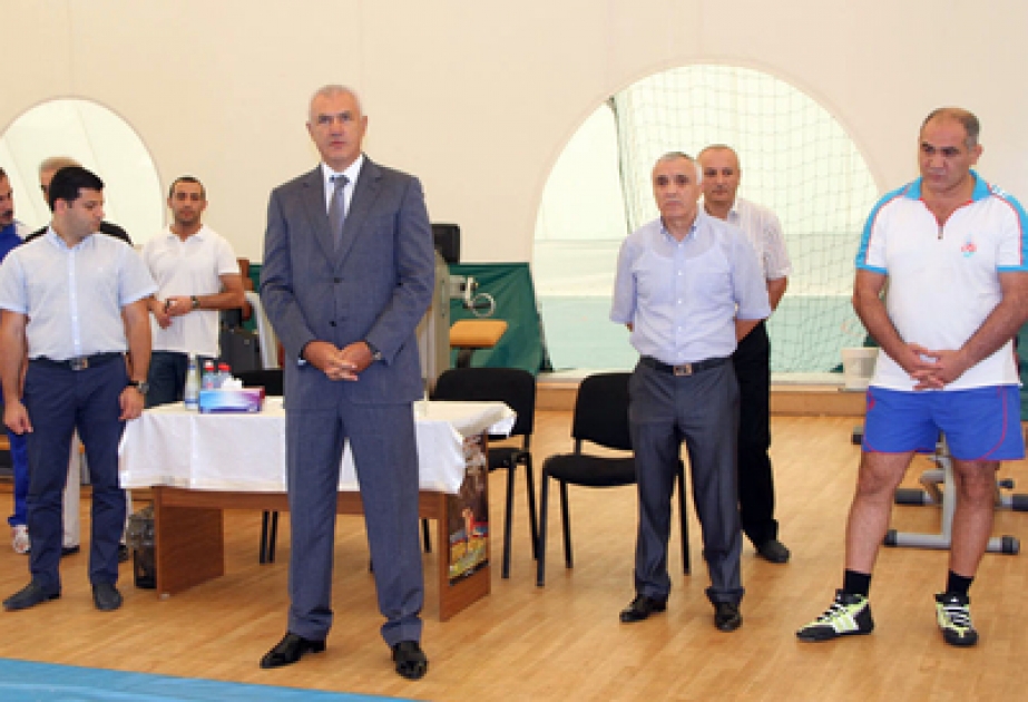 إعلان هيئة منتخب أذربيجاني لمصارعة لمشاركة في بطولة العالم