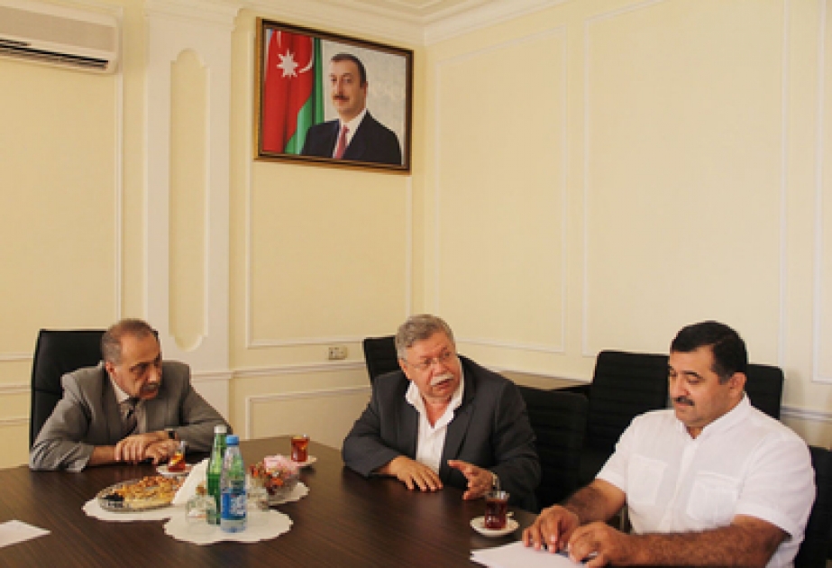Фонд знаний выступил с предложением о проведении некоторых занятий в театрах