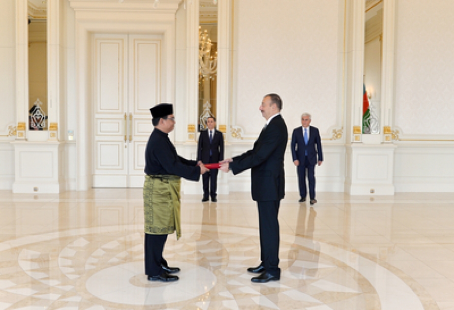 President Ilham Aliyev received the newly-appointed Malaysian Ambassador VIDEO