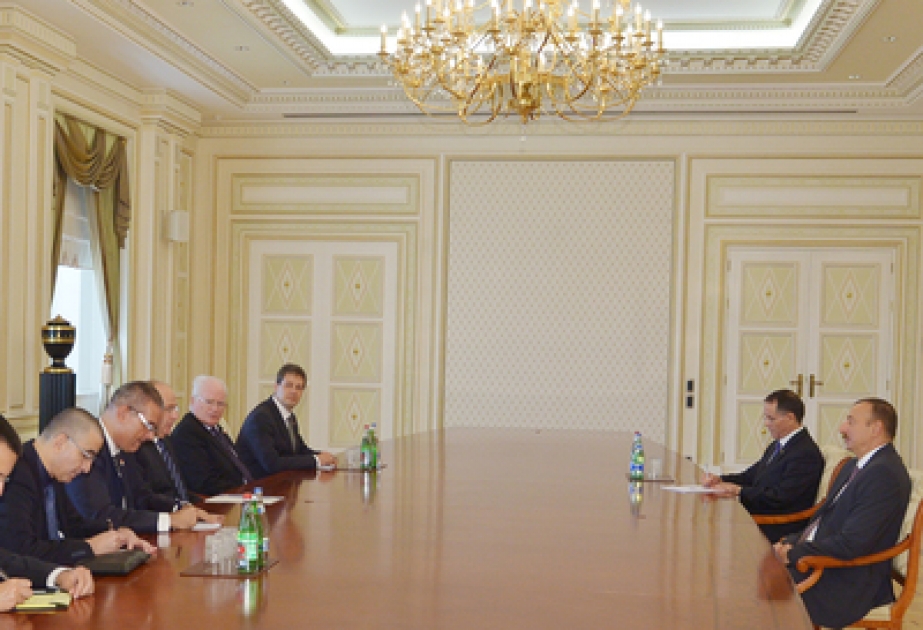 Präsident Ilham Aliyev empfing eine Delegation um den israelischen Verteidigungsminister VIDEO