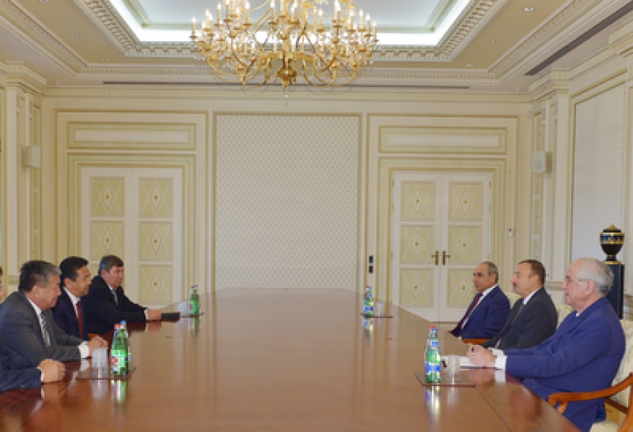 Präsident Ilham Aliyev empfing eine kirgisische Delegation um stellvertretenden Ministerpräsidenten VIDEO
