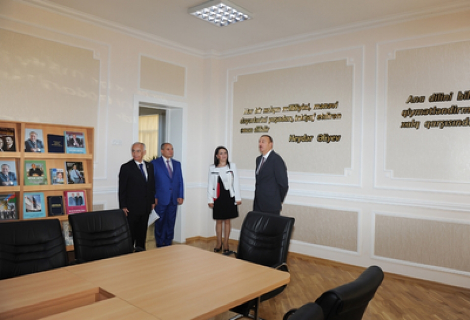 Präsident Ilham Aliyev inspizierte den aktuellen Zustand der rekonstruierten Mittelschulen Nr.32 und 12 in Baku VIDEO