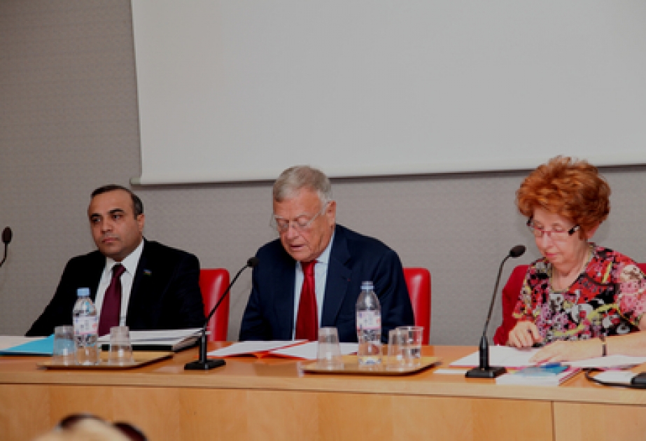 Fransa Senatında Azərbaycanda qadın hüquqlarının müdafiəsi ilə bağlı nailiyyətlərdən danışılıb