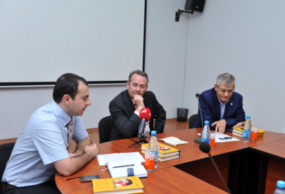 Xəzər Universitetində qloballaşmanın problemləri və riskləri mövzusunda seminar keçirilib