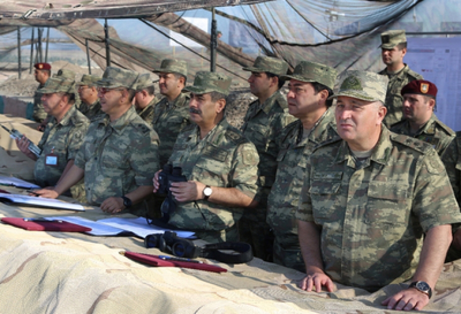 İrimiqyaslı təlimlərdə bütün qoşun növlərinin döyüş hazırlığının səviyyəsi yoxlanılıb