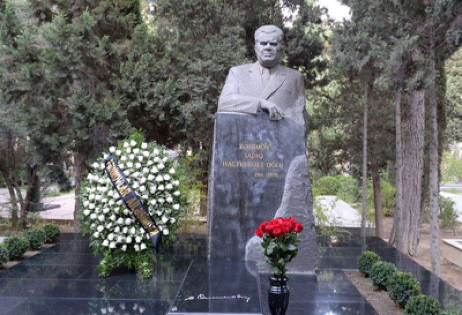 Tanınmış dövlət xadimi Sadıq Rəhimovun xatirəsi yad edilir