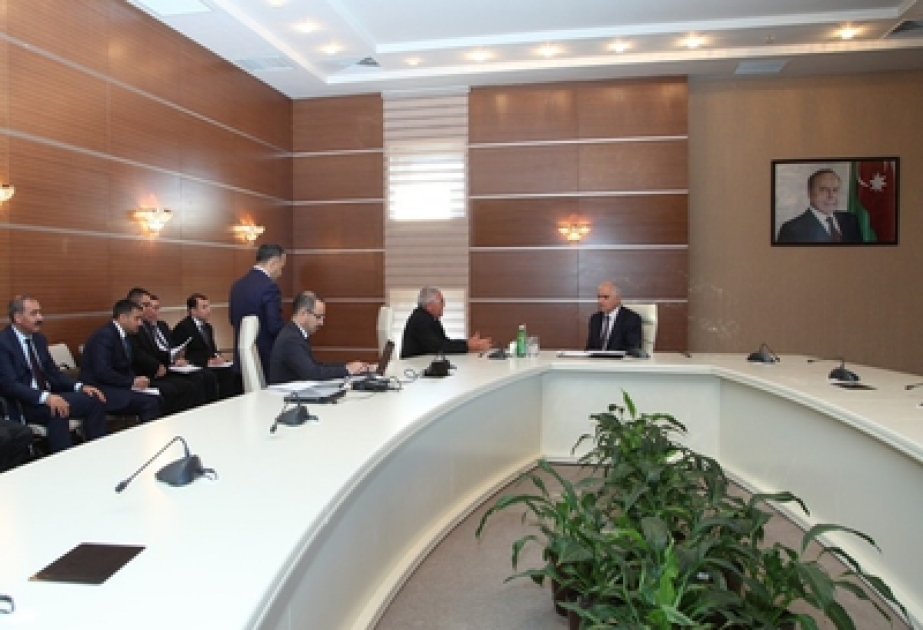 Министр экономики и промышленности принял граждан в Габале