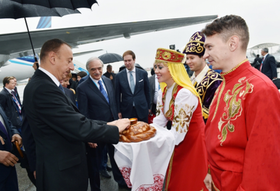 阿塞拜疆总统伊利哈姆·阿利耶夫抵达俄罗斯阿斯特拉罕进行工作访问