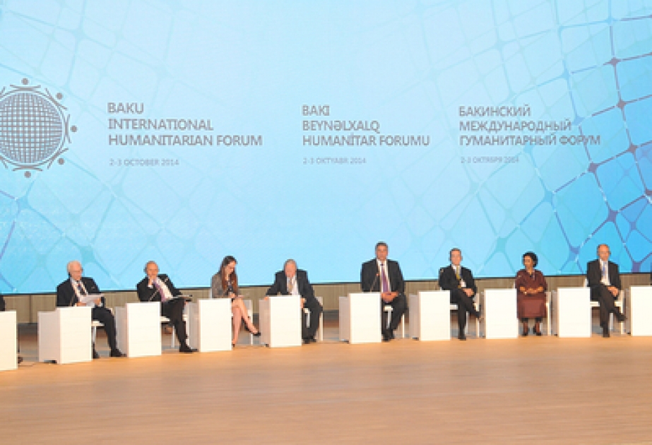 Dördüncü Bakı Beynəlxalq Humanitar Forumu çərçivəsində plenar iclas keçirilib VİDEO