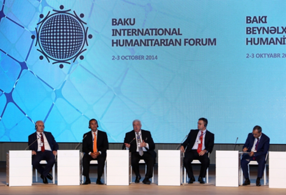 Dördüncü Bakı Beynəlxalq Humanitar Forumu çərçivəsində keçiriləcək “dəyirmi masa” rəhbərlərinin çıxışları dinlənilib