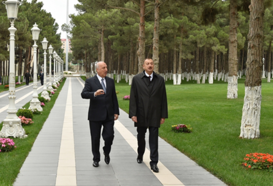 Le président Ilham Aliyev a visité le Parc Heydar Aliyev à Khyrdalan VIDEO