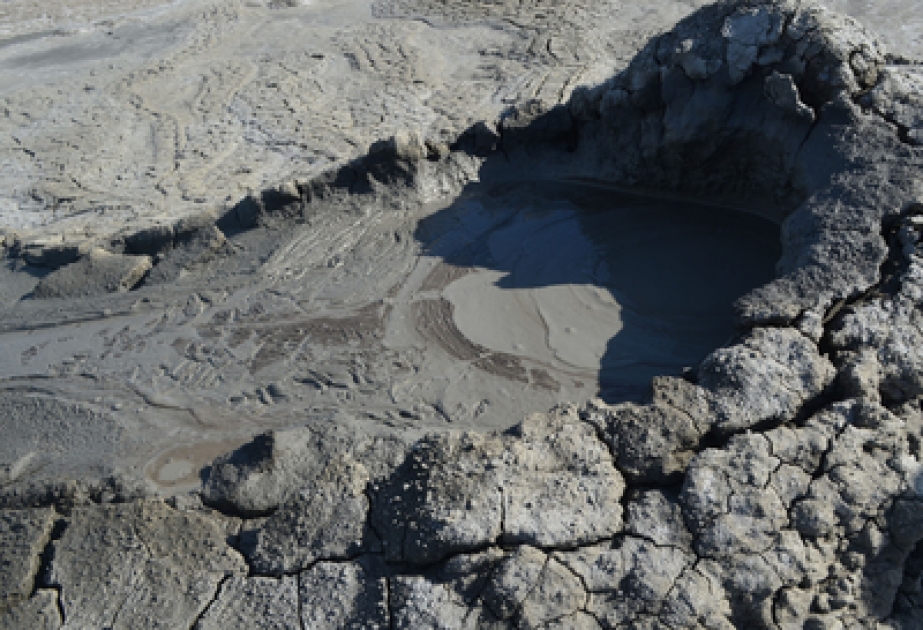На Абшероне произошло извержение грязевого вулкана