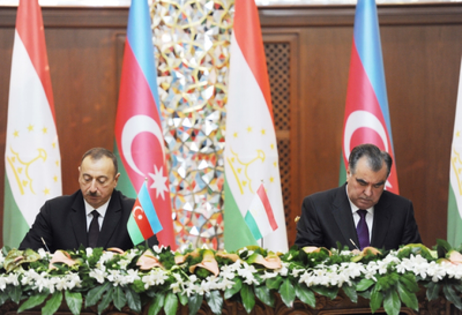 Cérémonie de signature des documents entre l’Azerbaïdjan et le Tadjikistan VIDEO