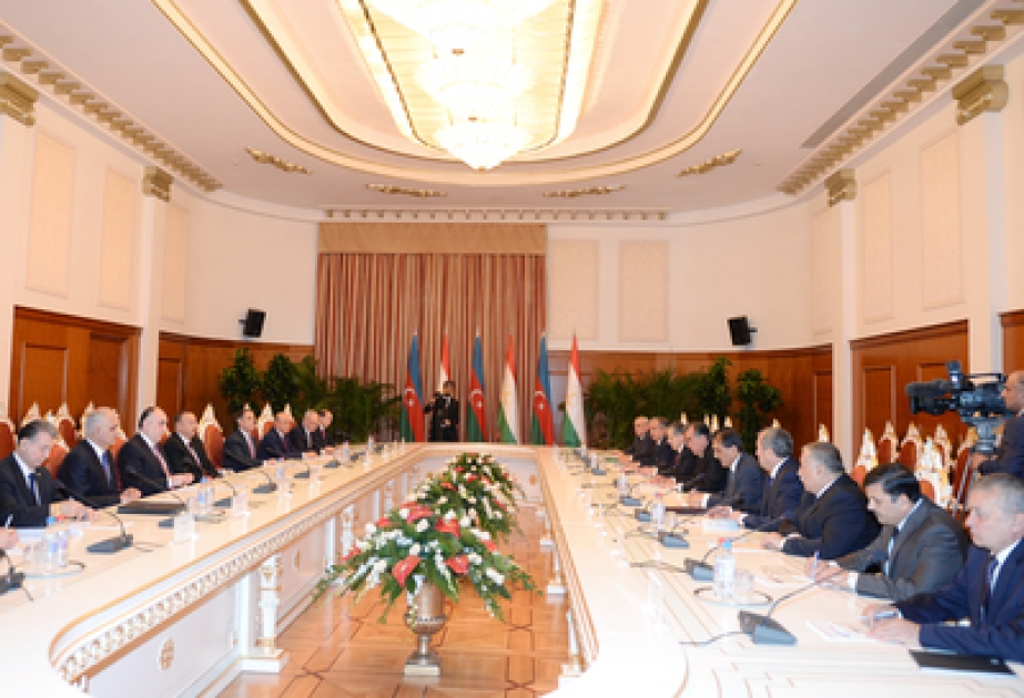 Entretien élargi des présidents azerbaïdjanais et tadjik VIDEO