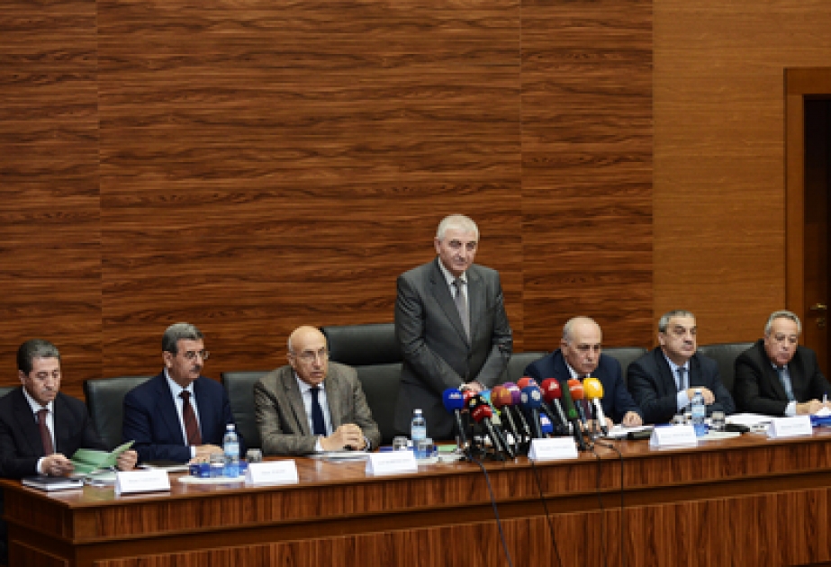 Mərkəzi Seçki Komissiyası dairə seçki komissiyalarının sədrləri üçün müşavirə keçirib