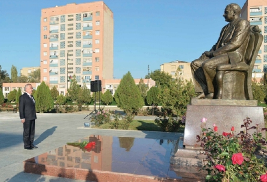 Naxçıvanda Heydər Əliyev adına tam orta məktəbin yaradılmasının 10 illik yubileyi qeyd olunub
