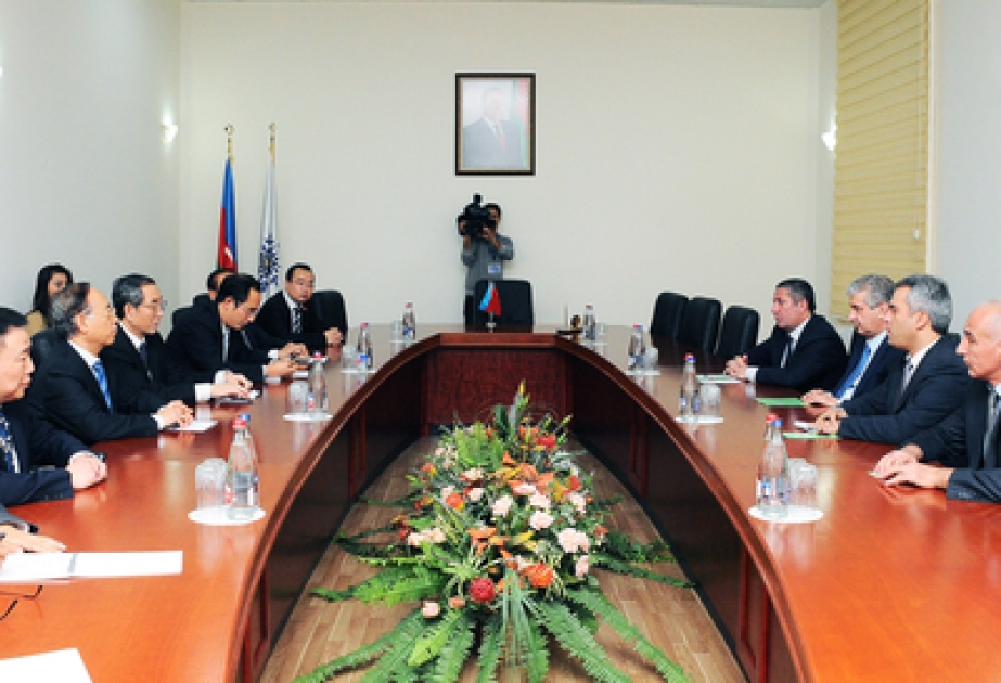 Azerbaijan`s Deputy Premier meets Vice chairman of Chinese People's Association for Peace and Disarmament