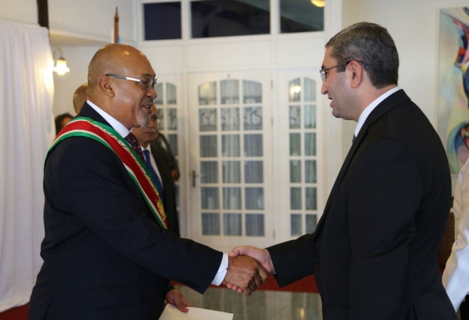 Azerbaijani Ambassador presents credentials to President of Suriname