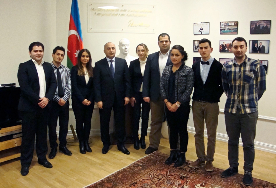 İsveç-Azərbaycan Gənclər Təşkilatının fəaliyyət istiqamətləri müzakirə olunub