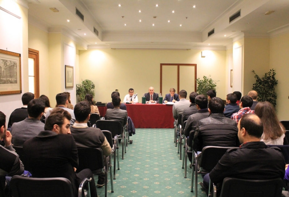 Ambassador Sadigov meets Azerbaijani students in Rome
