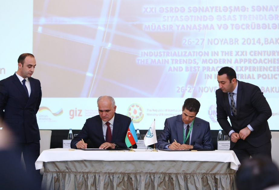 توقيع برنامج إطاري للتعاون بين أذربيجان ومنظمة الأمم المتحدة للتنمية الاقتصادية