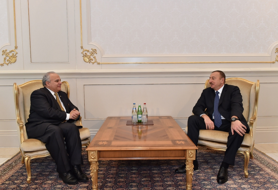 Prezident İlham Əliyev Qvatemalanın Azərbaycanda yeni təyin olunmuş səfirinin etimadnaməsini qəbul edib VİDEO