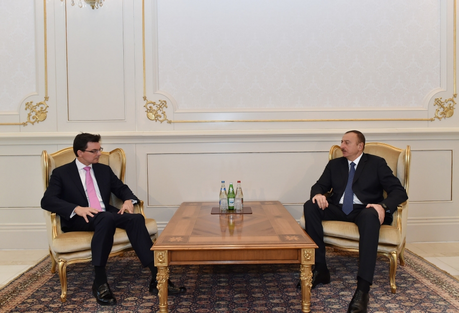 Prezident İlham Əliyev Avstraliyanın Azərbaycanda yeni təyin olunmuş səfirinin etimadnaməsini qəbul edib VİDEO